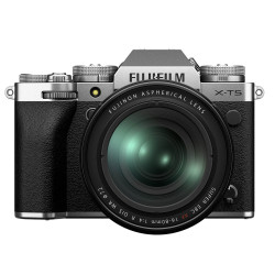 FUJIFILM X-T5 +  XF 16-80...
