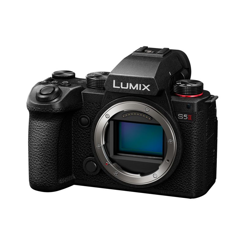 Panasonic LUMIX DC-S5II : appareil photo hybride plein format compact et puissant
