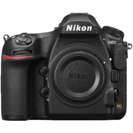 NIKON D850