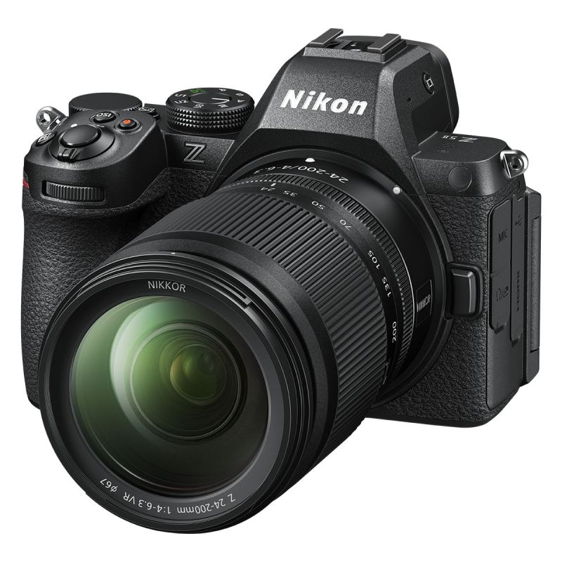 Nikon Z5 II + 24-200mm f/4-6.3 VR – Kit hybride plein format tout-en-un 24,5 MP