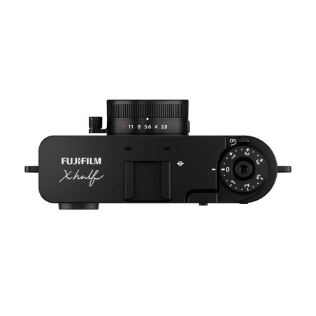 FUJIFILM X half Noir – Appareil photo créatif compact au style argentique FUJIFILM X half Noir – Appareil photo créatif compact au style argentique