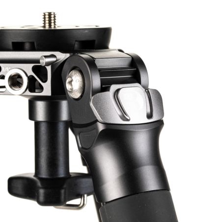 BENRO TMTH44C MAMMOTH CARBON TRIPOD BENRO TMTH44C MAMMOTH CARBON TRIPOD