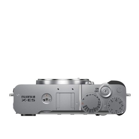 FUJIFILM X-E5 Silver + Sigma 17-40mm F1.8 DC Art APS-C FUJIFILM X-E5 Silver + Sigma 17-40mm F1.8 DC Art APS-C
