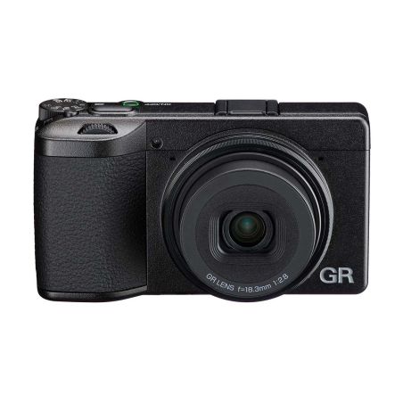 Ricoh GR IV – Compact expert APS-C 25,7 Mpx stabilisé