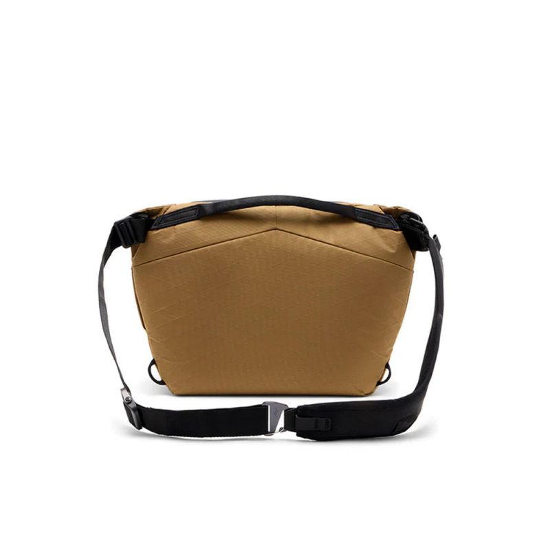 PEAK DESIGN EVERYDAY SLING 6LCOYOTE V3