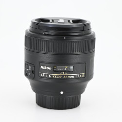 NIKON AF-S 85MM 1.8 G
