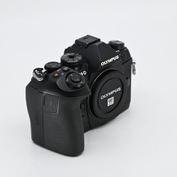 OLYMPUS OM-D EM1 II NOIR NU...
