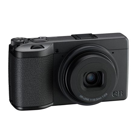 RICOH GR IV Monochrome – Compact APS-C 26 Mpx Noir & Blanc