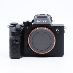 SONY ALPHA 7 R III...