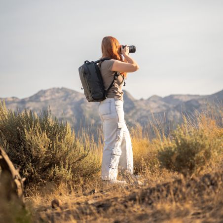 WANDRD PRVKE 21 ZIP PHOTO BUNDLE BLACK