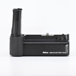 NIKON GRIP MB-N10...