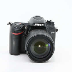 NIKON D7100 + ZOOM AFS...