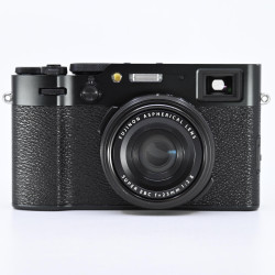 Compact expert Fujifilm...