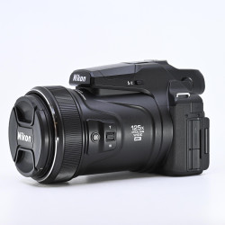 NIKON COOLPIX P1100...