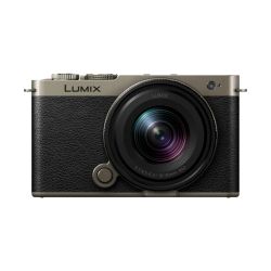 Panasonic Lumix S9 Black Titanium + 18-40mm Full Frame Compact