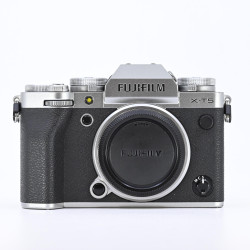 FUJIFILM X-T5 SILVER...