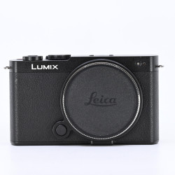 PANASONIC LUMIX DC-S9...