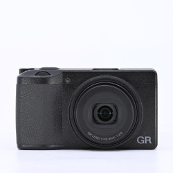 RICOH GR III d'occasion -...