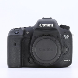 CANON EOS 7D MK II...
