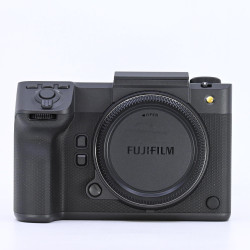 FUJIFILM GFX 100 II...