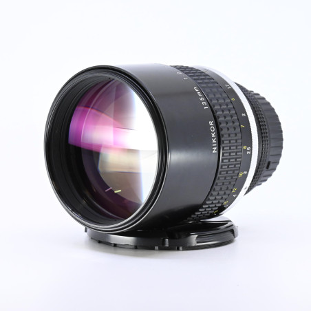 Nikon AI-S NIKKOR 135mm f/2 d'Occasion Bon État Garantie 12 Mois