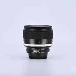 Nikon AI-S NIKKOR 85mm f/1.4 d'Occasion Bon État Garantie 12 Mois