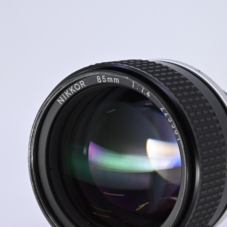 Nikon AI-S NIKKOR 85mm f/1.4 d'Occasion Bon État Garantie 12 Mois