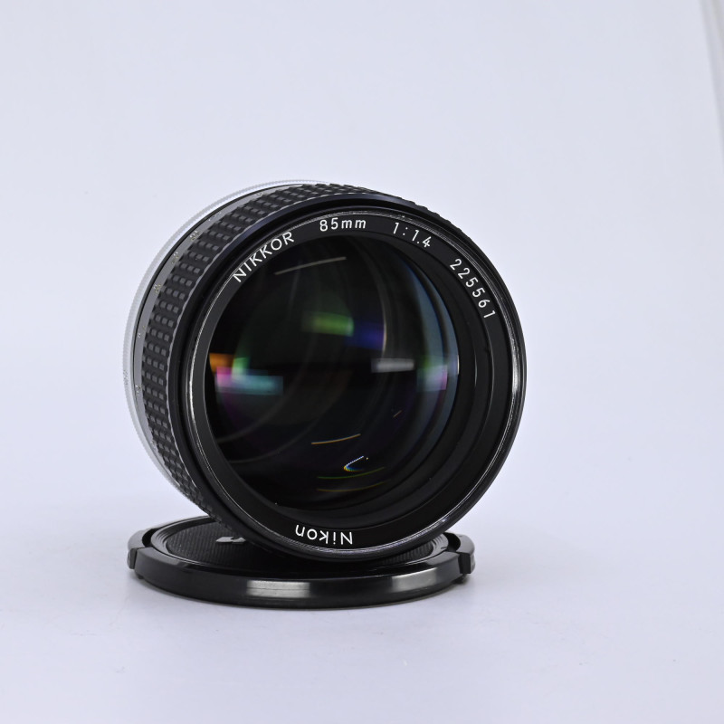 Nikon AI-S NIKKOR 85mm f/1.4 d'Occasion Bon État Garantie 12 Mois