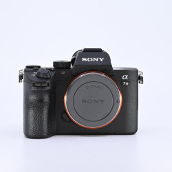 SONY ALPHA A7III d'occasion...