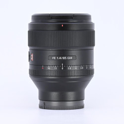SONY FE 85MM f/1.4 GM...