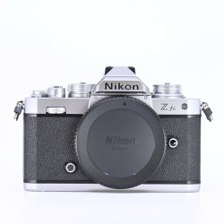 NIKON Z-FC + 16/50MM F...