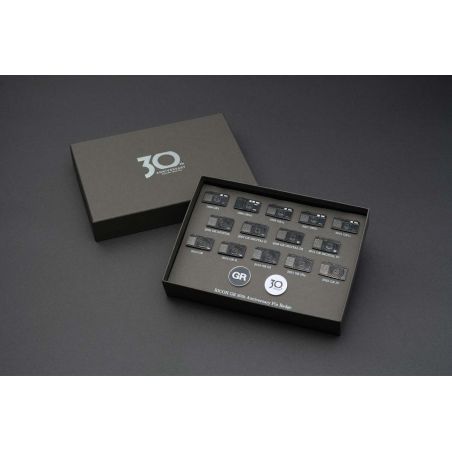 Coffret 16 pin's RICOH GR 30th Anniversary