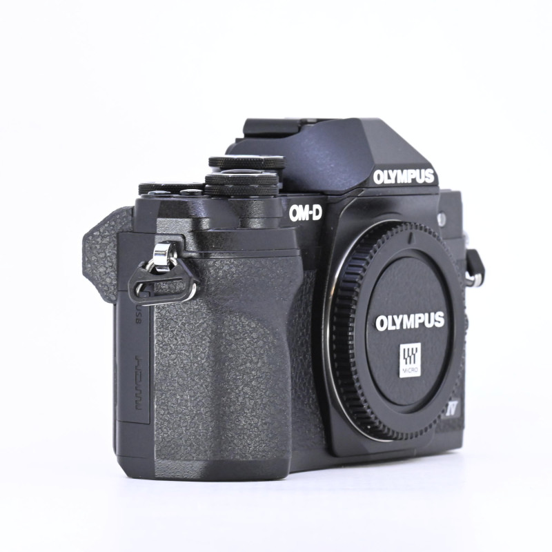 Olympus OM-D E-M10 Mark IV d'Occasion Bon état Garantie 12 Mois