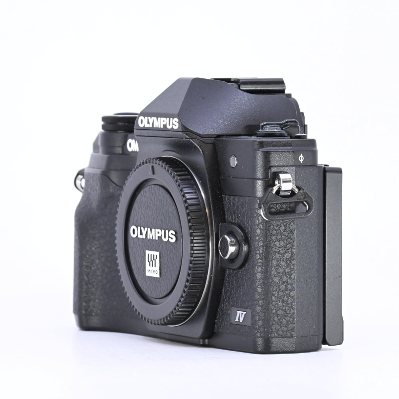 Olympus OM-D E-M10 Mark IV d'Occasion Bon état Garantie 12 Mois