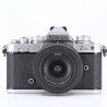 Nikon Z fc + NIKKOR Z DX 16-50mm f/3.5-6.3 VR d'Occasion Bon état Gara