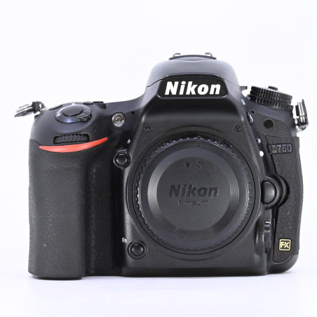 Nikon D750 + Grip d'Occasion Très bon état Garantie 12 Mois