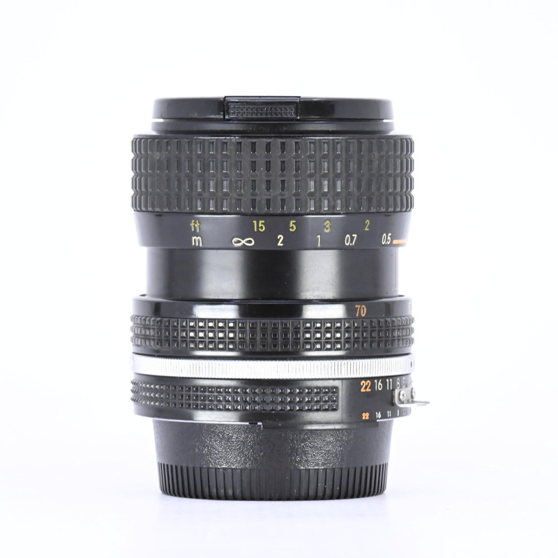Nikon Nikkor 35-70mm f/3.3-4.5 d'Occasion Bon état Garantie 12 Mois