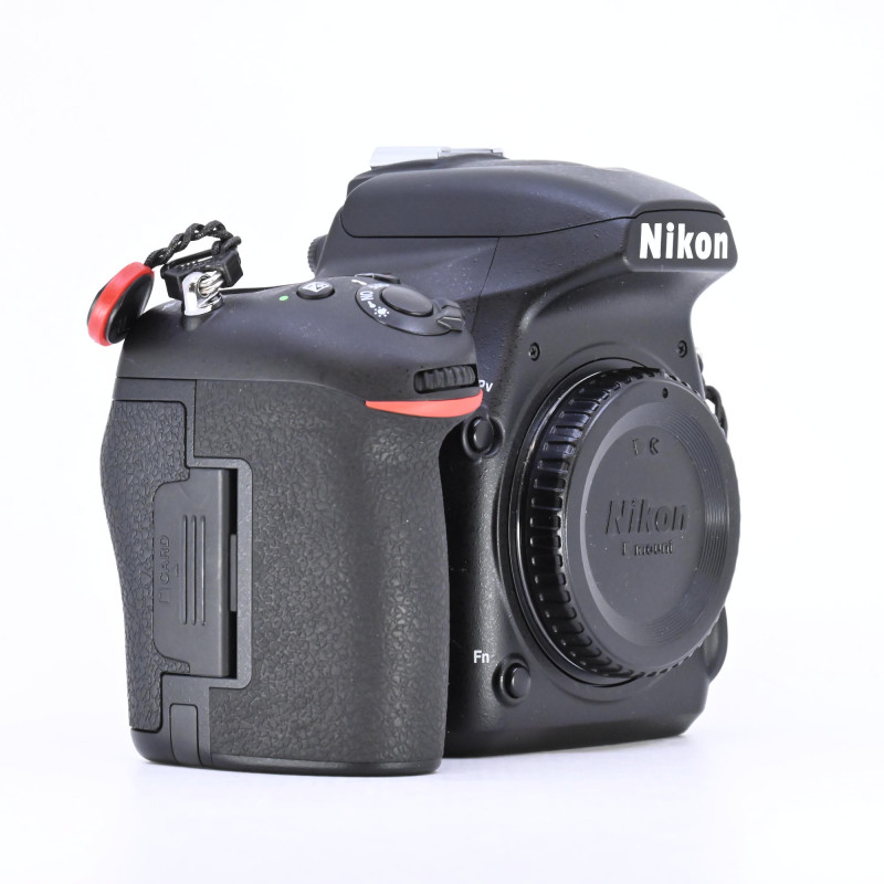Nikon D750 d'Occasion Bon État Garantie 12 Mois