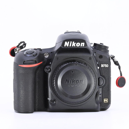 Nikon D750 d'Occasion Bon État Garantie 12 Mois