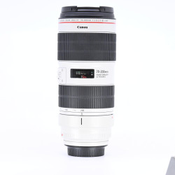 Canon EF 70-200mm f/2.8L IS...