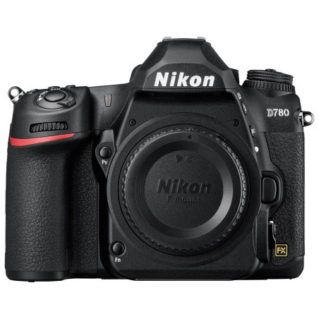 NIKON D780